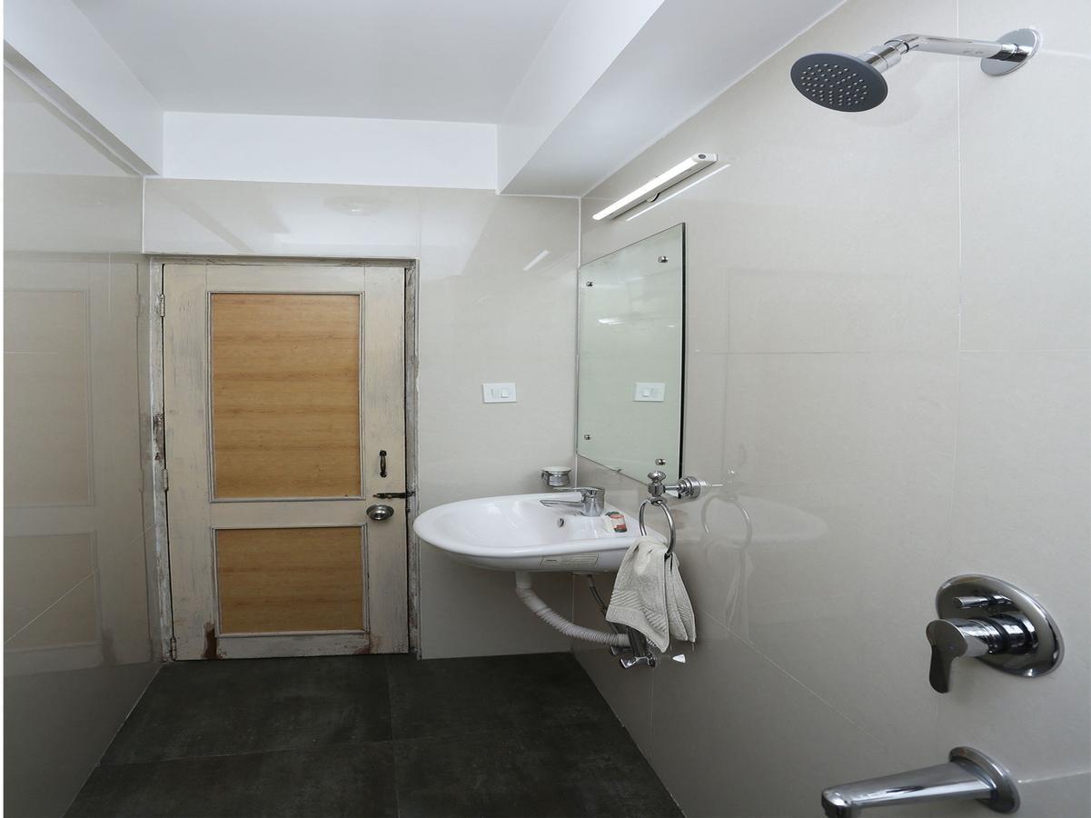 Hotel Amrit Regency 古瓦哈提 外观 照片