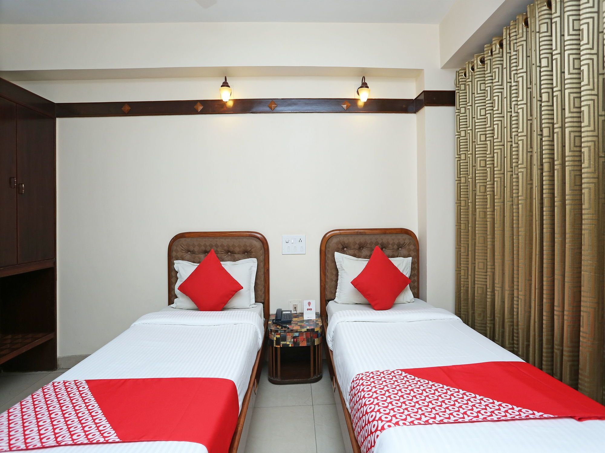 Hotel Amrit Regency 古瓦哈提 外观 照片