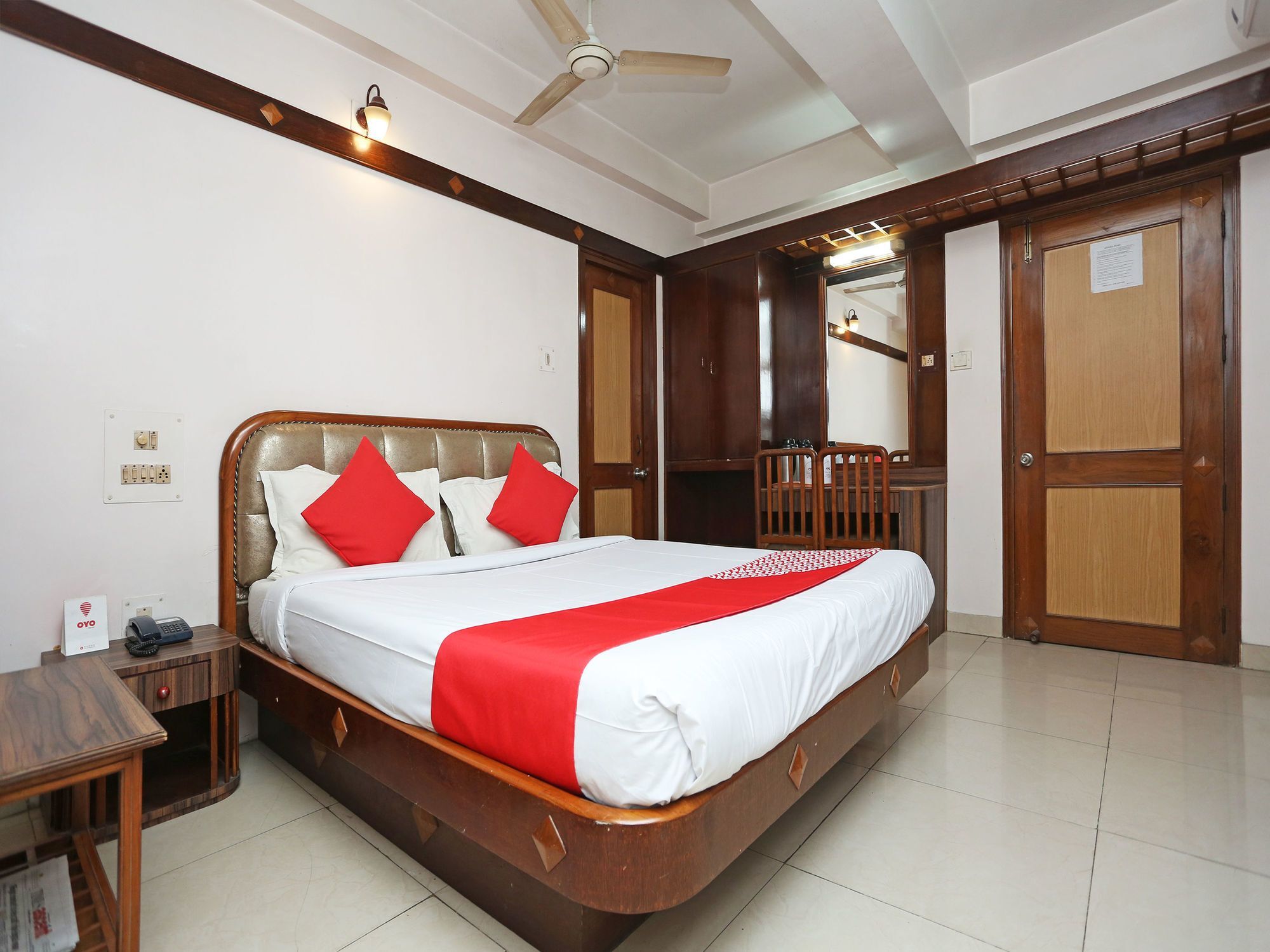 Hotel Amrit Regency 古瓦哈提 外观 照片