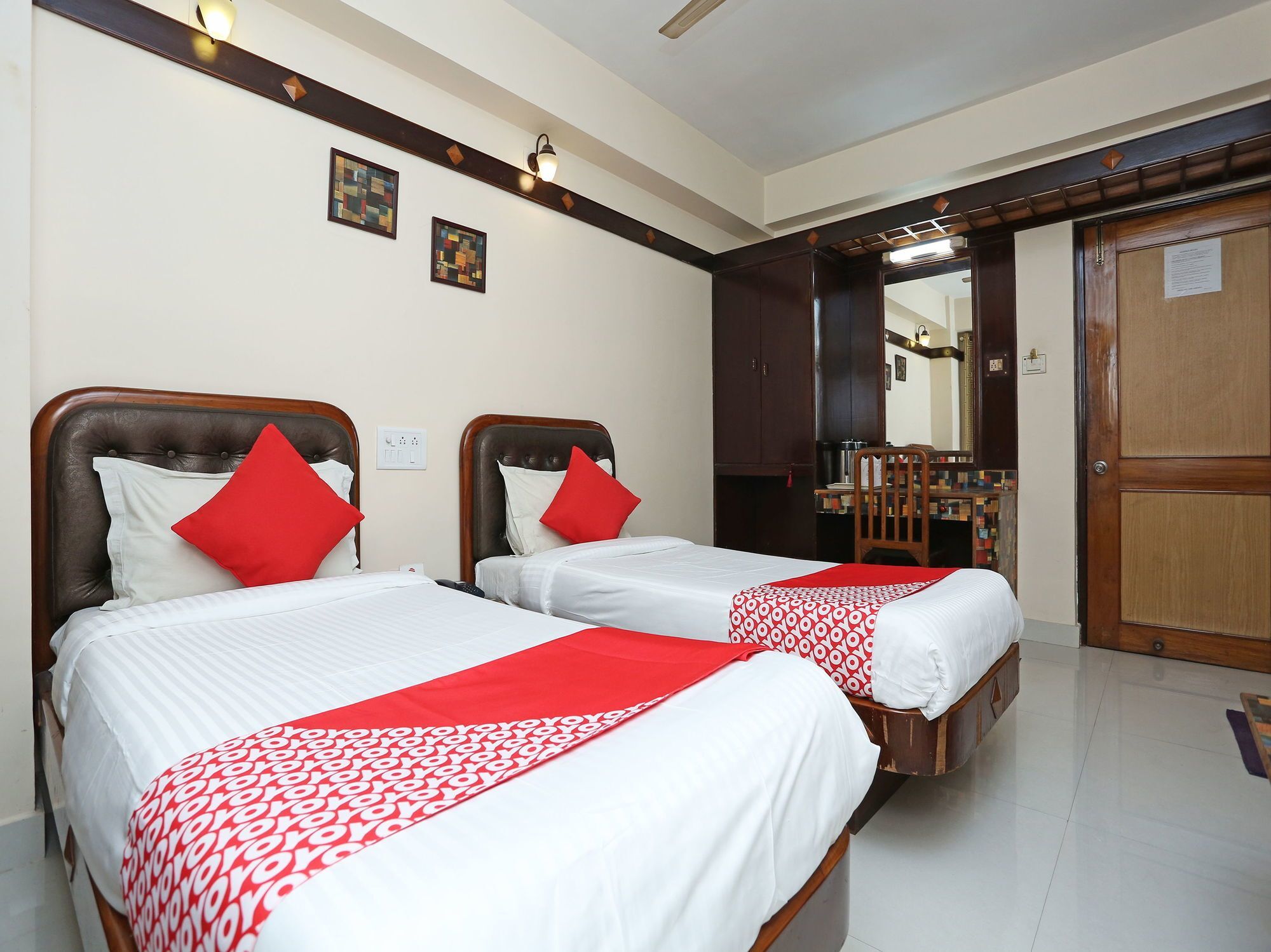 Hotel Amrit Regency 古瓦哈提 外观 照片